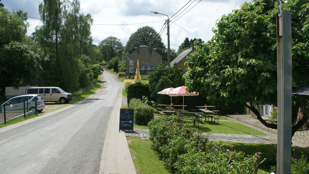 B&B Le Secret Du Bois Bourseigne-Vieille Exterior photo