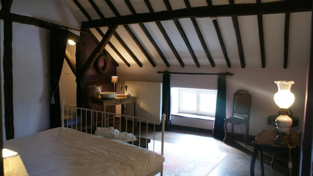 B&B Le Secret Du Bois Bourseigne-Vieille Exterior photo