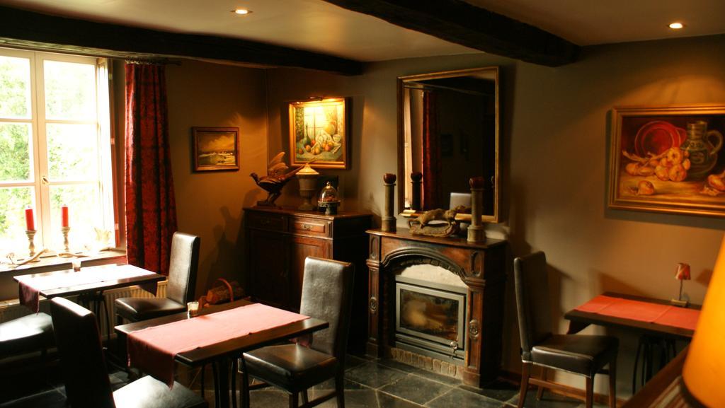 B&B Le Secret Du Bois Bourseigne-Vieille Exterior photo