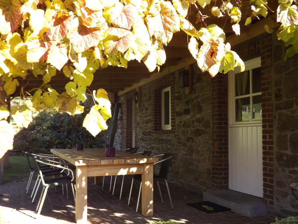B&B Le Secret Du Bois Bourseigne-Vieille Exterior photo
