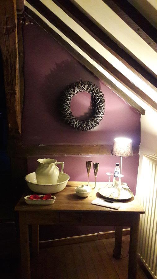 B&B Le Secret Du Bois Bourseigne-Vieille Exterior photo